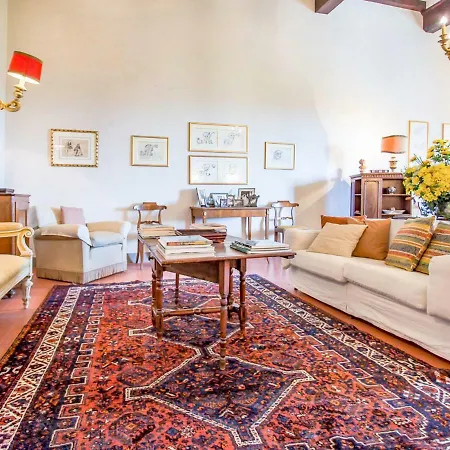 Locazione Turistica Cevoli-2 * Lari
