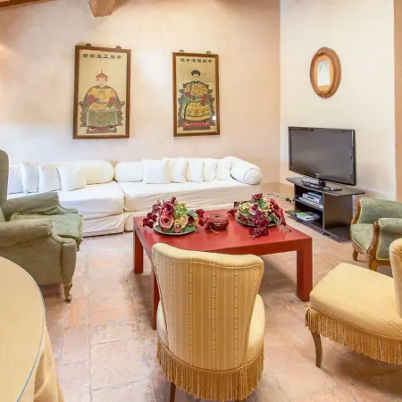 Locazione Turistica Cevoli-2 *